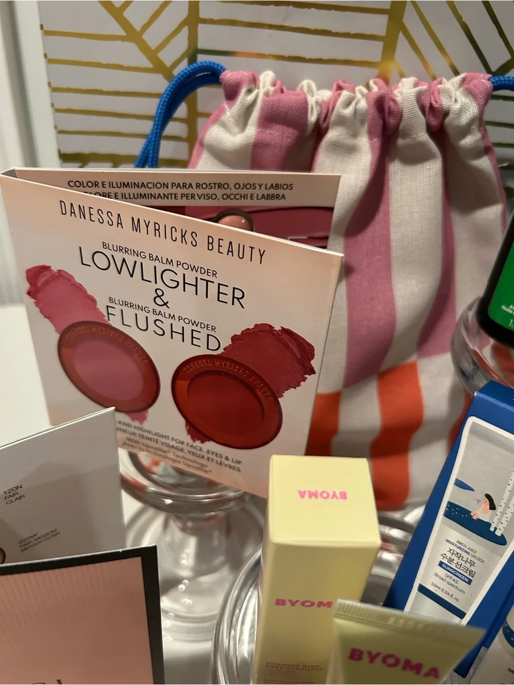 ✨ 15-Piece Luxury Travel Beauty Set + Cosmetic Bag | Skincare, Haircare & Makeup